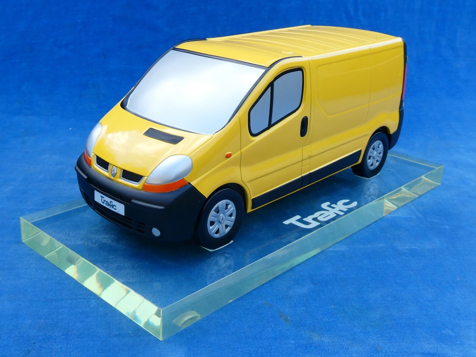 Norev 1/43 – Renault Trafic 2006 Evado Bleu – Miniature Occasion – Très Bon État Avec Boîte