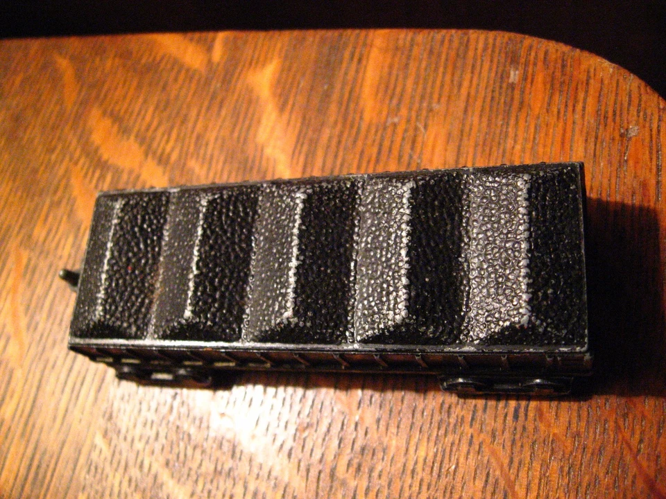 Coche de tren de juguete Midge - Vintage modelo negro coche de carbón metal EE. UU. Rockford Illinois juguete Foto 2 de 4