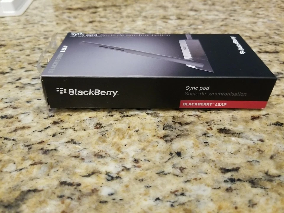 BlackBerry Leap Sync Pod / Charging Pod / Desktop Dock - Black - Image 3 of 4