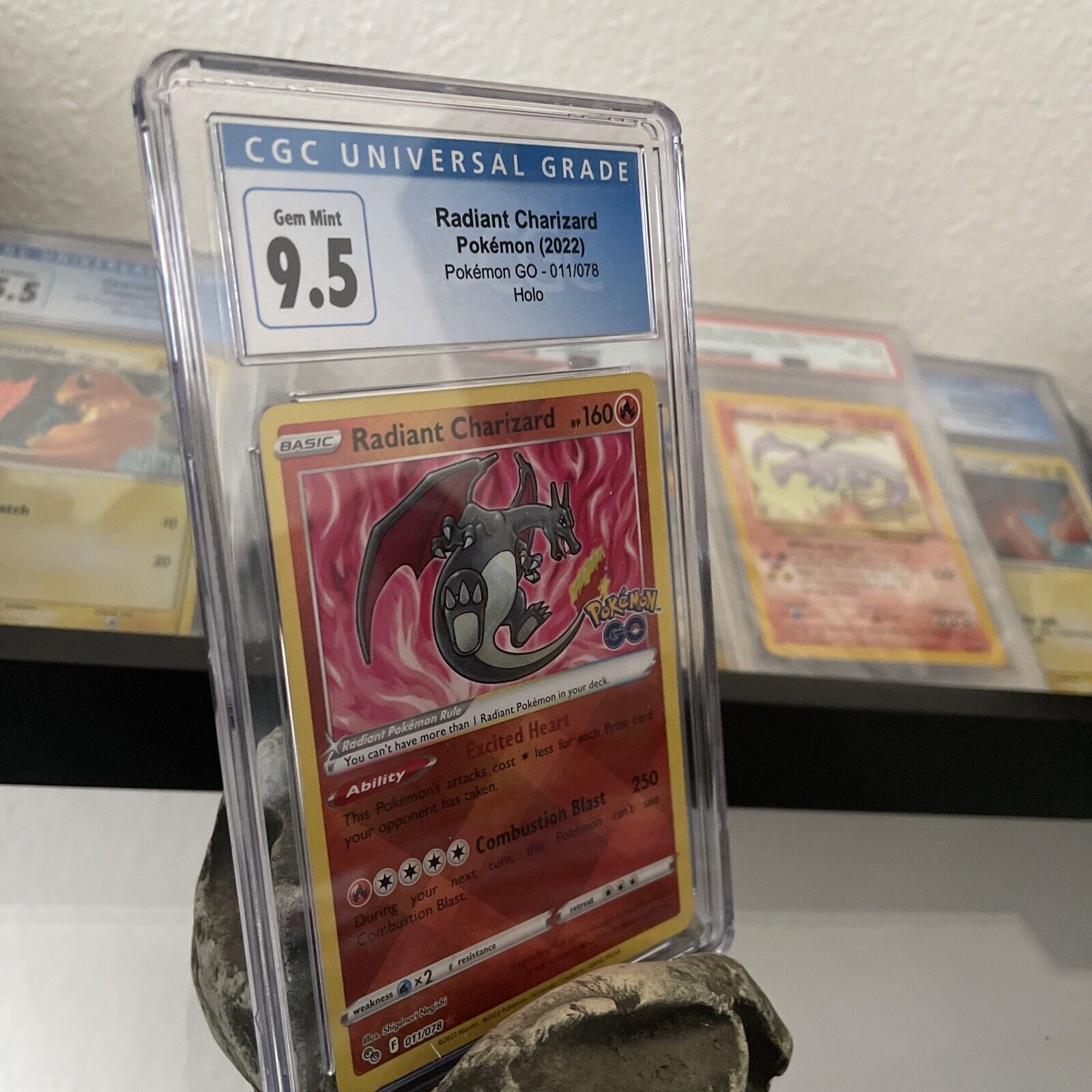 Charizard Radiante / Radiant Charizard (011/78), Busca de Cards