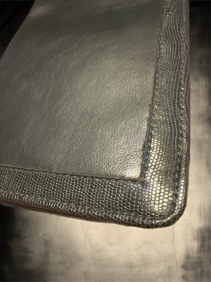 Corbata valet vintage de cuero negro Bloomingdale’s de los años 50-60 con piel de serpiente Foto 2 de 4