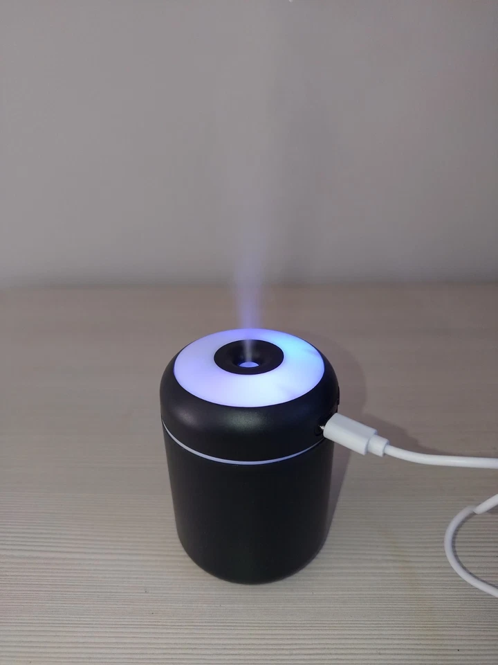 Mini Umidificatore da Scrivania Casa Ufficio Auto USB Led Nuovo - Immagine 3 di 4