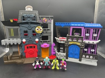 Imaginext Super Friends Gotham City PD Jail and Penguin Playset w/ 4 Figures