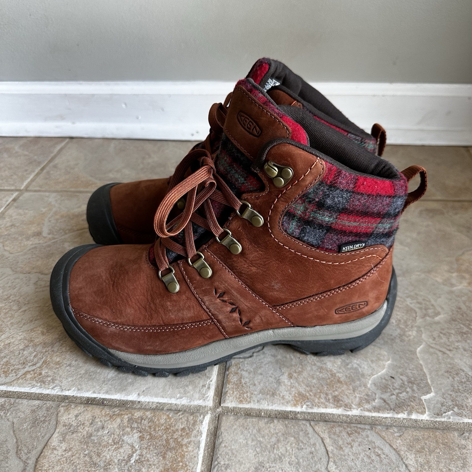 NUOVI stivali invernali impermeabili isolati Keen Kaci III 3 1026718 donna taglia 10