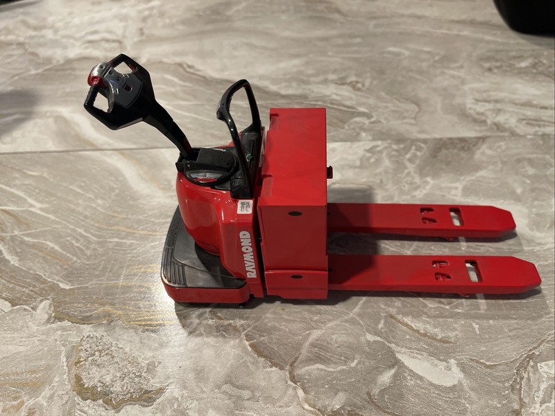 Raymond Pallet Jack
