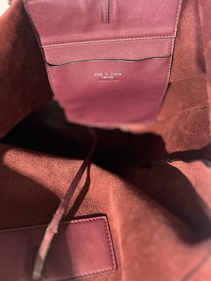 Cartera de cuero borgoña Rag & Bone Bolso de mano Bolso de hombro Insignia plateada Foto 3 de 4