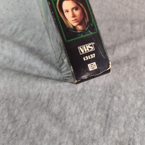 Mimic VHS 1998 Mira Sorvino Guillermo Del Torro - Picture 3 of 9