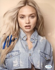 Natalie Lind Big Sky Sexy Autographed Signed 8x10 Photo ACOA