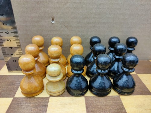 RARE Vintage Soviet Wooden Chess Set, USSR Chess Set Vintage Folding Board 35x35 - Picture 8 of 18