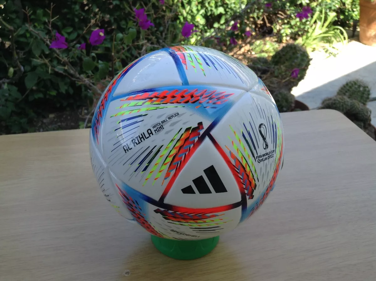 adidas 2022 World Cup AFA FMF Mexico Rihla Club Mini Soccer Ball