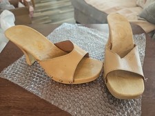 Vintage 80s Candies Original Sandals Heels Slides Tan Beige 7 Left 6 Right Italy