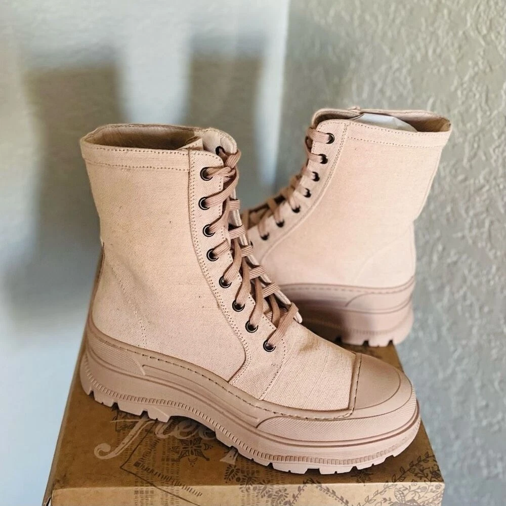 FREE PEOPLE Camp Out Canvas Combat Boot, Natural, Tan/Pink, Size 8, NWT
