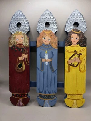 Vtg Christmas Angels Wooden Picket Fence Wall Hanging Hand Painted Folk Art Sign - Image 1 of 4