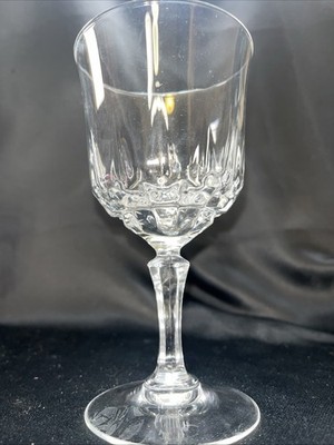 Cristal D'Arques France Crystal Glasses Avignon Pattern Wine Goblet