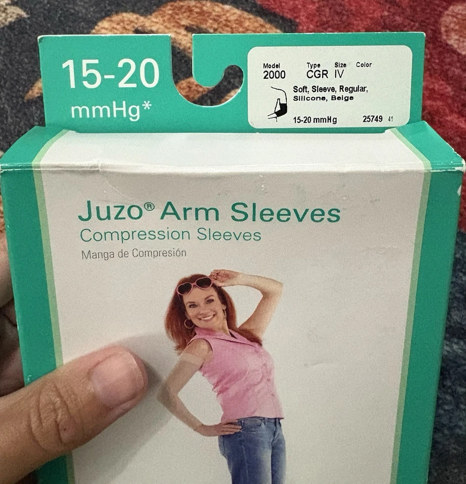 Manga Juzo 2000 linfedema com pulseira de silicone - 15-20mmHg tamanho regular 4 CHR - Imagem 3 de 3