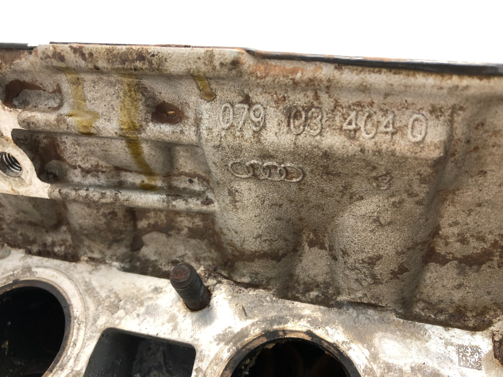2014-2018 BENTLEY FLYING SPUR 4.0L V8 RIGHT PASS FRONT CYLINDER HEAD #FOR PARTS