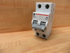 Cutler Hammer WMS2D07 Circuit Breaker 7A 2 Pole