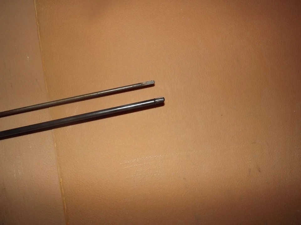 Caja de cambios de unidad inferior corta Mercury 2 tiempos 7,5 HP antigua 15" PN 1630-4407A4 Foto 3 de 4