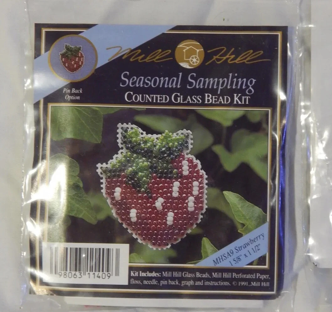 Mill Hill Seasonal Sampling Glass Bead Cross Stitch strawberry Badge Kit 1991