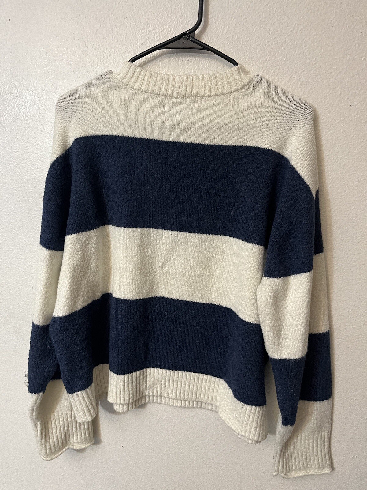 American Eagle Solid Crew Neck Sweater WoMen’s L … - image 2