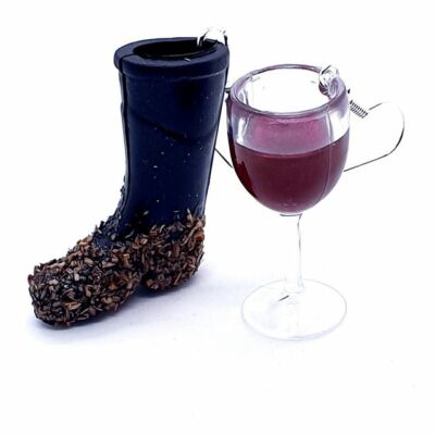Einzigartige MUDDY WELLY & ROTWEIN OHRRINGE Glamping FESTIVAL Glastonbury GUMMISTIEFEL Schlamm