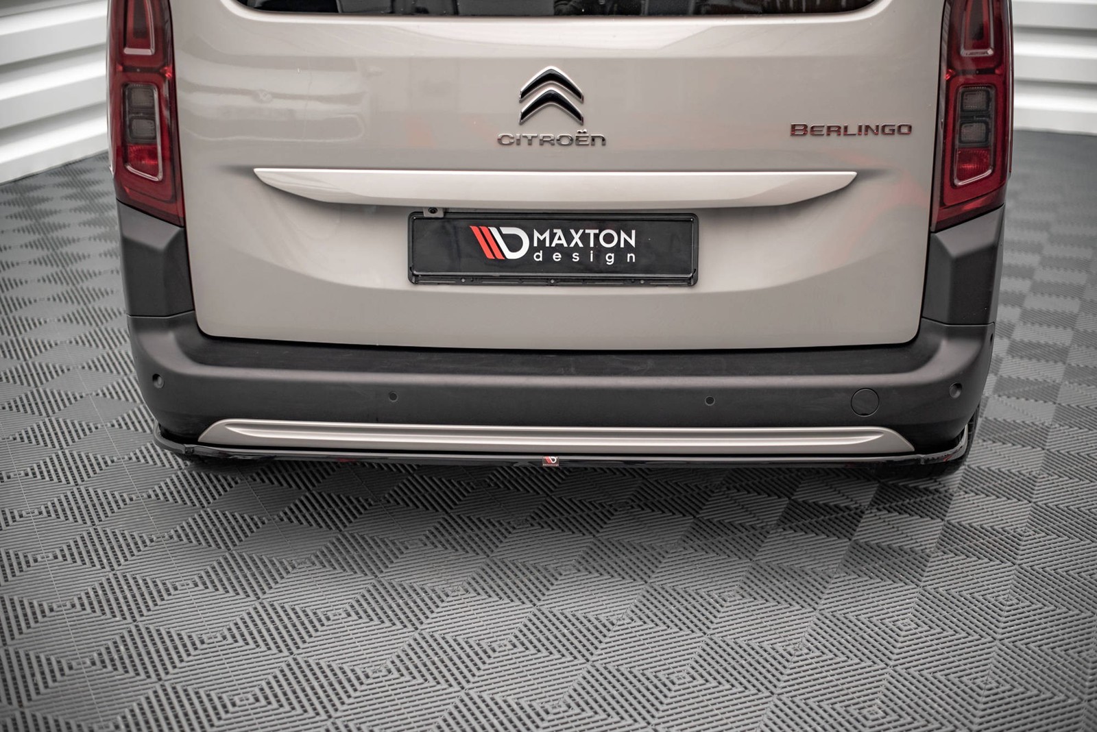 Splitter central Maxton Berlingo Mk3 finition carbone exclusive premium - 3