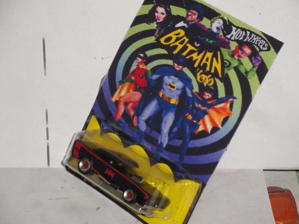 Tarjeta y pintura personalizadas Hot Wheels bloque pequeño Batman Foto 2 de 2