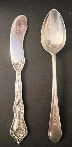 Intaglio Reed&Barton Sterling Spreader Wild Rose & Lunt Silversmiths Treasure So