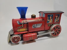 Vintage Japanese Bat. Op. Blow Up Ball Locomotive Tin Train  Modern Toys No. 357