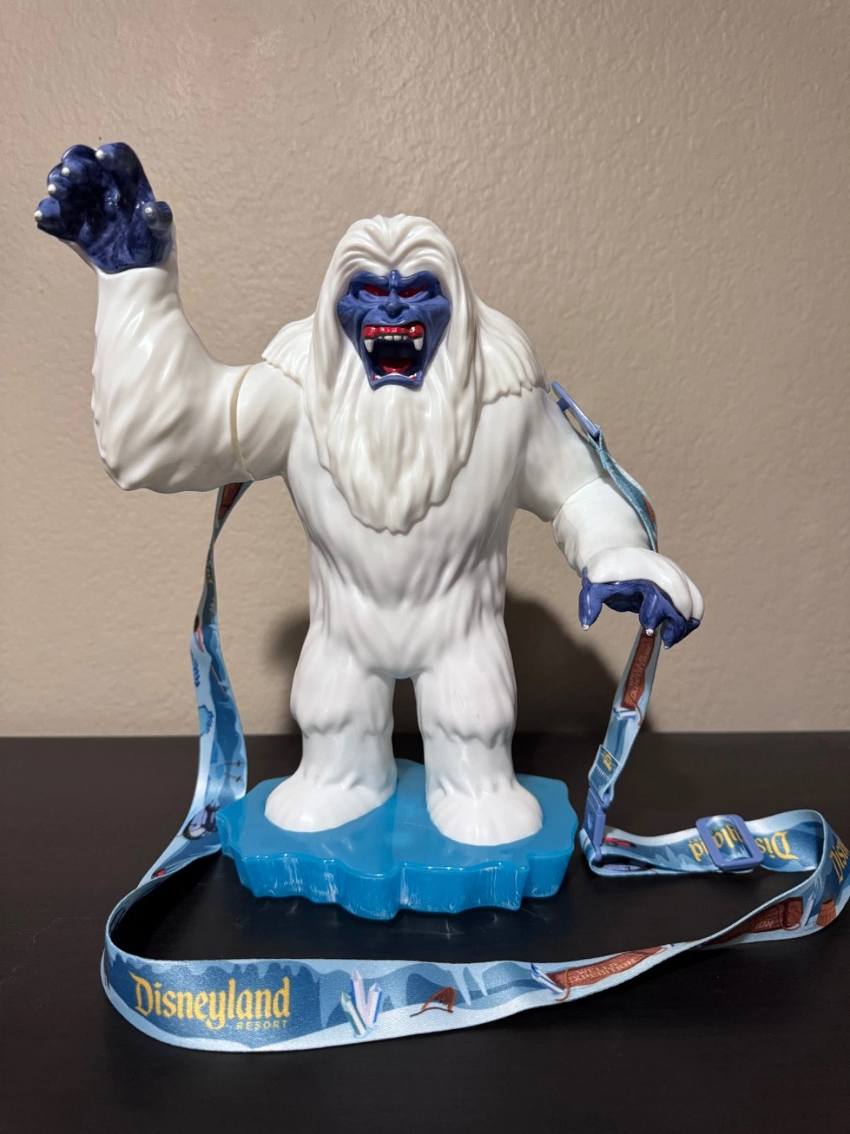 Disneyland 70th Anniversary Abominable Snowman Matterhorn Yeti Sipper NEW
