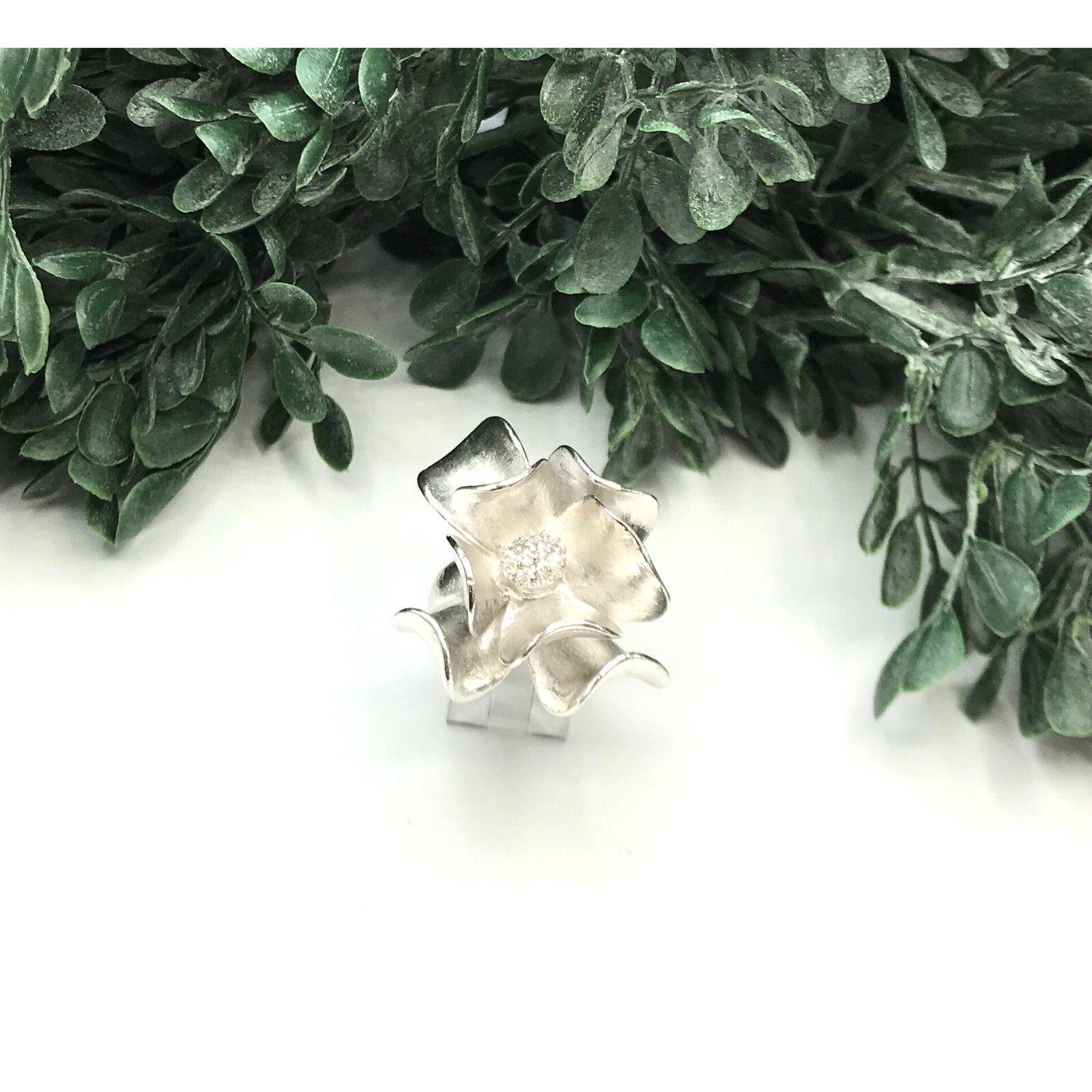 Statement ring silver flower size 6.25 Premier De… - image 3