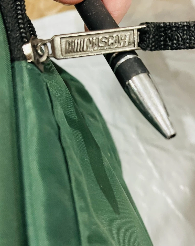 Dale Earnhardt 88 NASCAR  Soft Cooler Bag Lunch Bag W Strap NWOT - Image 4 of 4