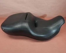 07-12 Harley Davidson FLHTCU Electra Glide Ultra ONE PIECE DRIVER PASSENGER SEAT