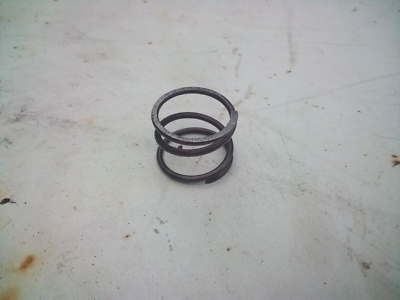 Genuine Oem Grasshopper 130572 T6 Transmission Center Spring. 725d