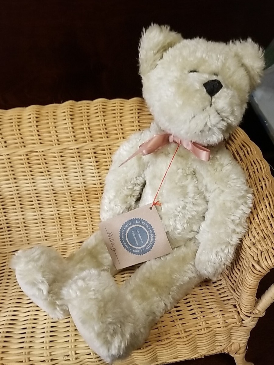 Boyds Bear Plush Hillary B. Bean Collectable Jointed Bear Pink Bow