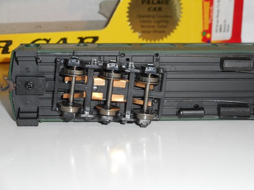Roundhouse 68802 Santa Fe Diner Palace Car. Lights. In New cond. HO Scale. Box. - Picture 13 of 16