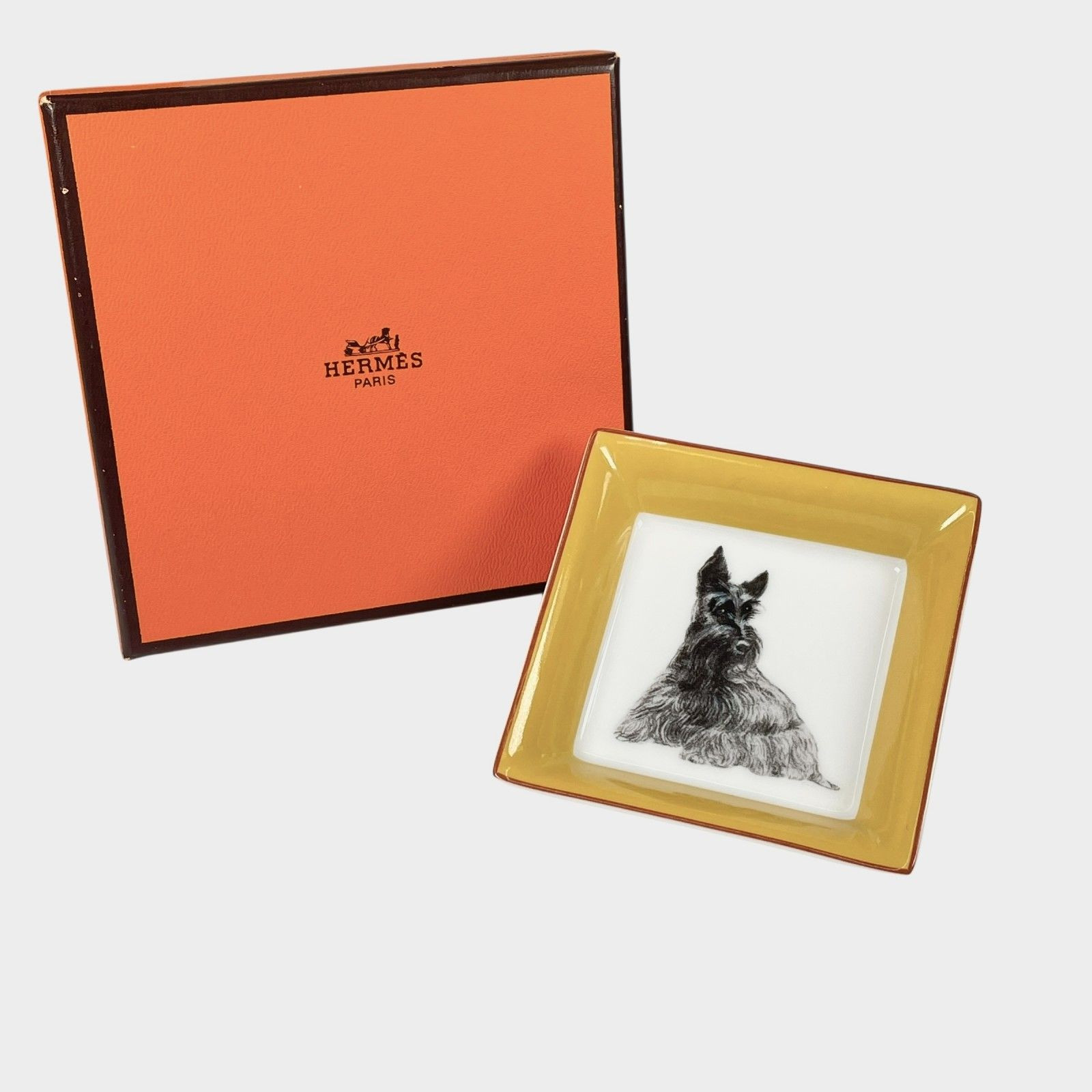 Hermes Accessory Tray Scottish Terrier Dog Porcelain Ashtray Yellow Boxed Unused thumbnail 5