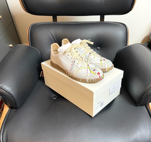 MAISON MARGIELA 'REPLICA' German Army Trainers GAT Paint Splatter (White)