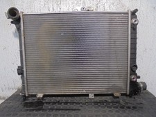 Radiateur Saab 9000
