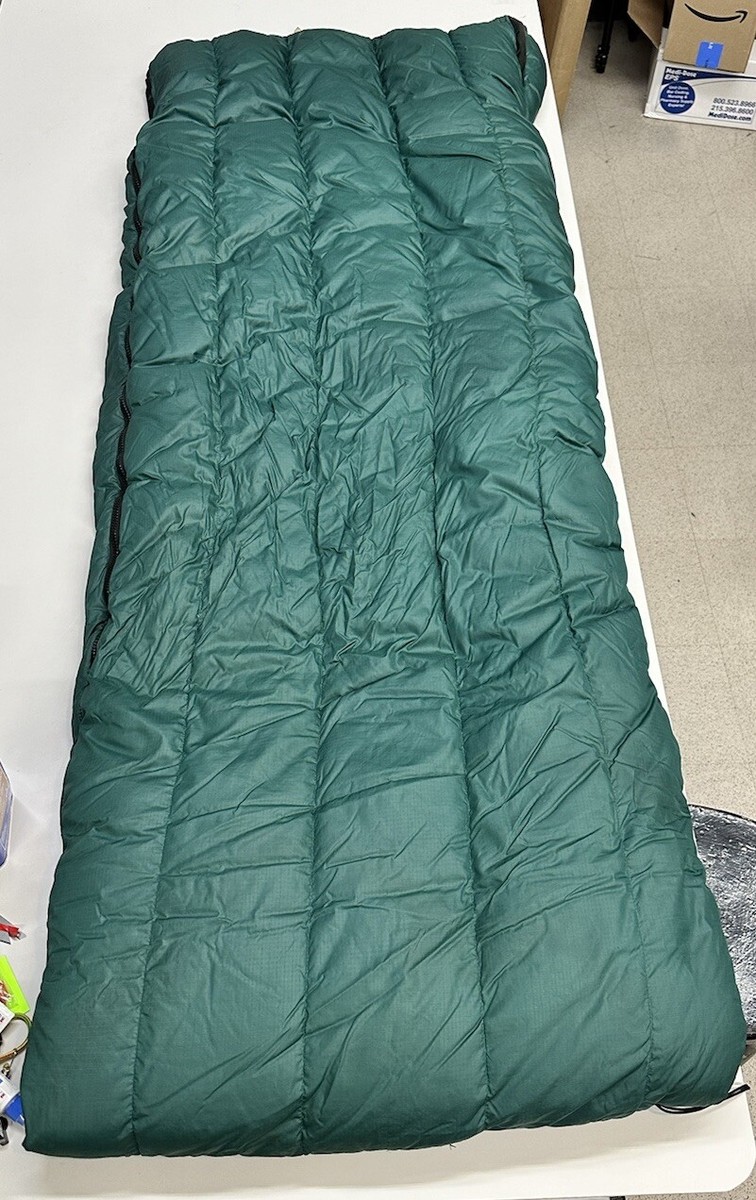 Vintage Eddie Bauer Totem Down Sleeping Bag 32x84 Square