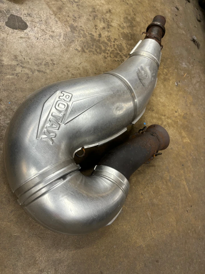 Tubo de escape Ski-Doo MXZ 800 XS Renegade 600 GSX XRS TNT 19 14 15 16 17 18 OEM Foto 3 de 4