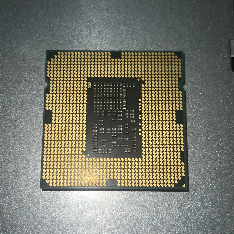 Intel Core i3 560 3.3GHz CPU Processor SLBY2 - Image 2 of 2
