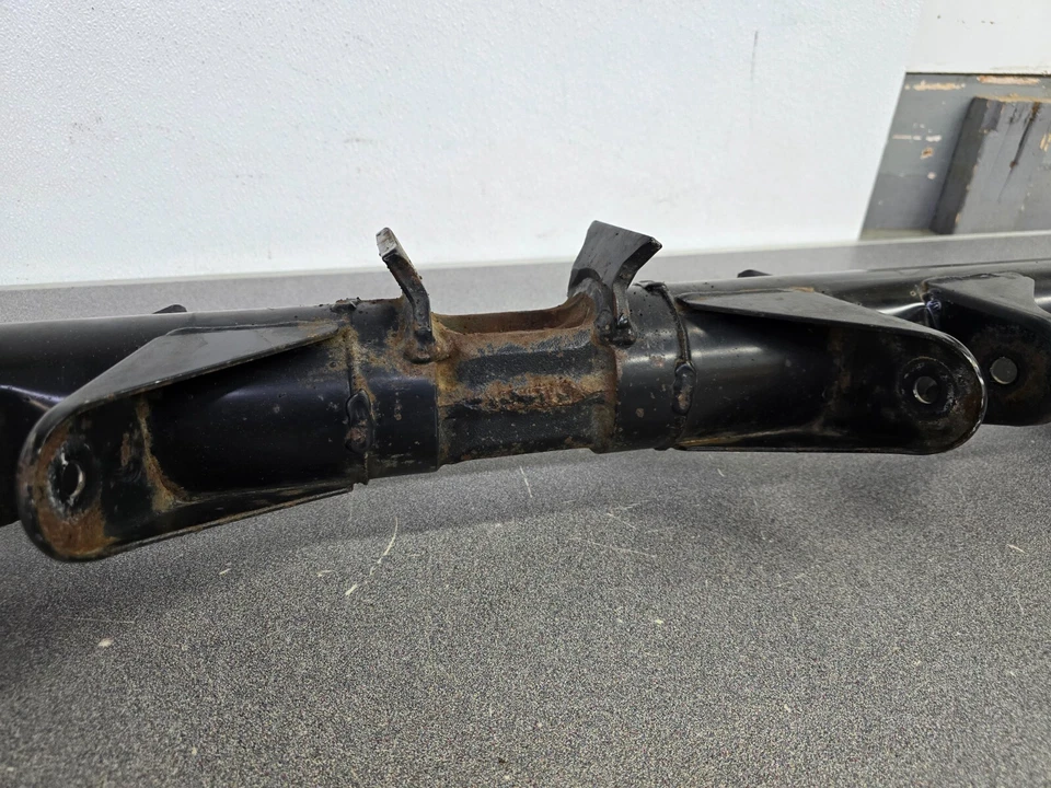 BONITO TRAVESAÑO PORTADOR EJE TRASERO ORIGINAL USADO ORIGINAL PORSCHE 944 #1 Foto 4 de 4