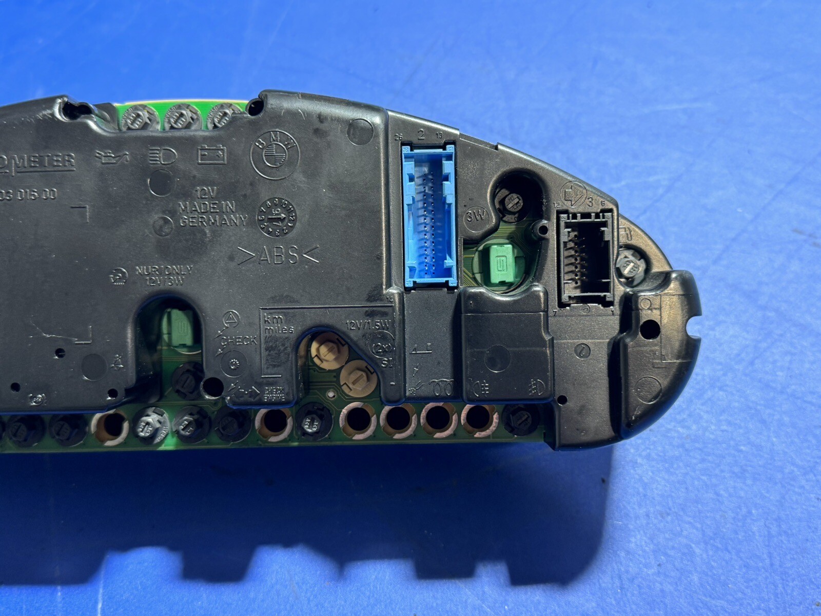 BMW E36 Petrol Speedometer Instrument Cluster 87001305 88311221 