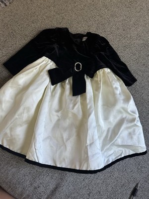 Blueberi Boulevard Girls 24M Black/White Velvet A-Line Dress Bow Button Back