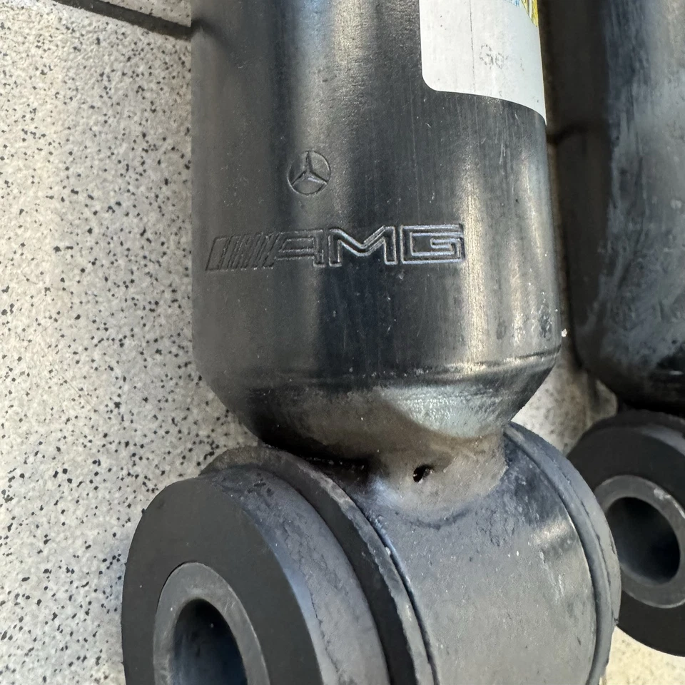 Par de amortiguadores traseros Mercedes Clase G W463 AMG/par de amortiguadores traseros Foto 3 de 4