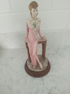 The Leonardo Collection CHARLOTTE Lady & Table 26 cm