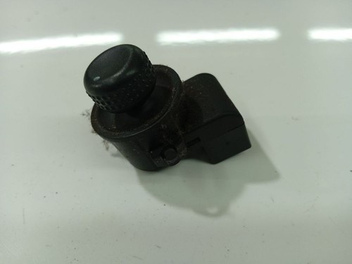 Renault Laguna 1995 Wing mirror control switch (Exterior Mirror Sw #2824952-15