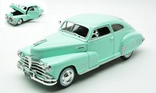 Diecast Model Car Scale 1:25 Maisto Chevrolet Fleetline Aerosedan