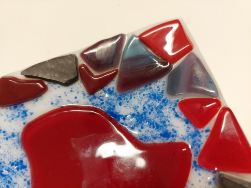 Hand Crafted Glass Decoration Plate.  - Picture 5 of 5